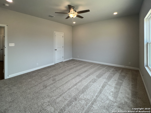 Listing photo id 11 for 14728 Sycamore Crossing