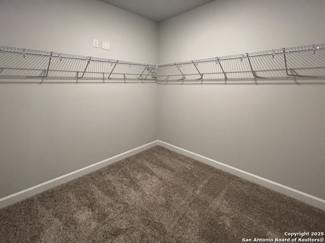 Listing photo id 15 for 14728 Sycamore Crossing