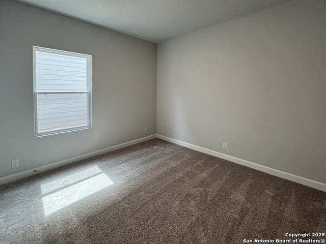 Listing photo id 16 for 14728 Sycamore Crossing