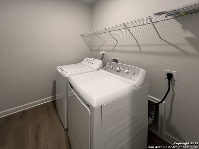 Listing photo id 23 for 14728 Sycamore Crossing