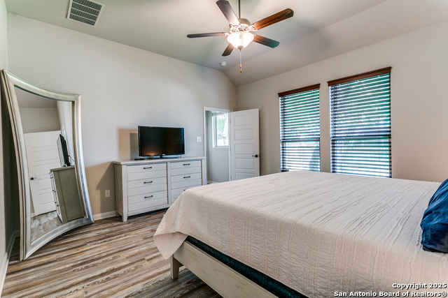 Image 18 of 24 For 10250 Bricewood Place