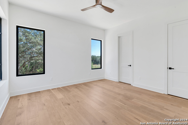 Listing photo id 11 for 23014 Crafty Ridge