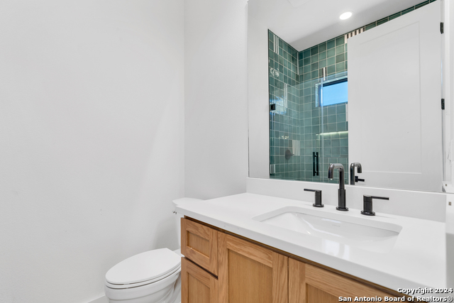 Listing photo id 14 for 23014 Crafty Ridge