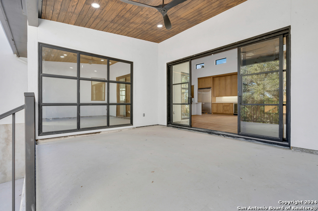 Listing photo id 23 for 23014 Crafty Ridge