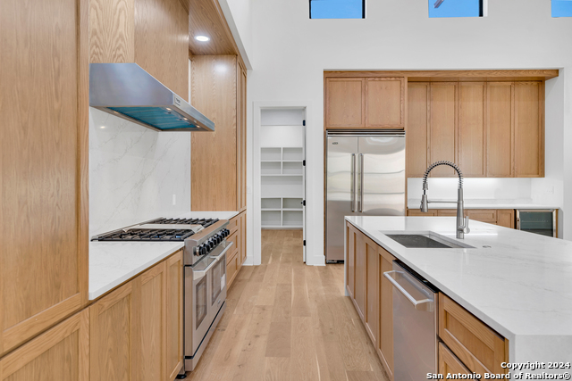 Listing photo id 7 for 23014 Crafty Ridge