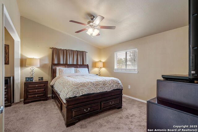 Listing photo id 13 for 11301 Ford
