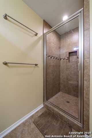 Listing photo id 19 for 11301 Ford