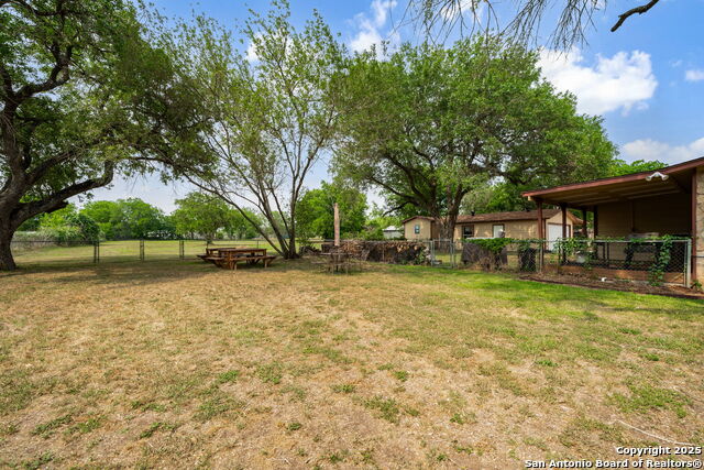 Listing photo id 26 for 11301 Ford