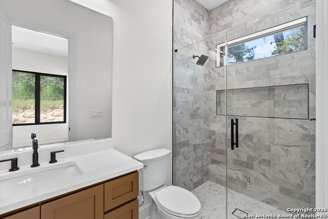 Listing photo id 11 for 9847 Midsomer Place