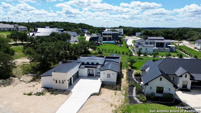 Listing photo id 27 for 9847 Midsomer Place