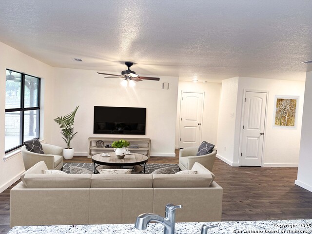 Image 12 of 23 For 185 Quail Valley Dr