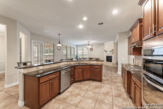 Image 8 of 22 For 12234 Prince Solms