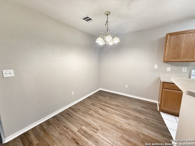 Image 9 of 21 For 2774 Fm 1044