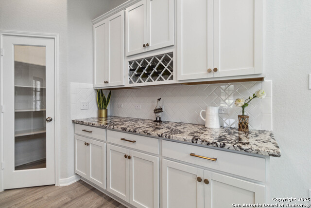 Image 3 of 14 For 8629 Merlin Cove