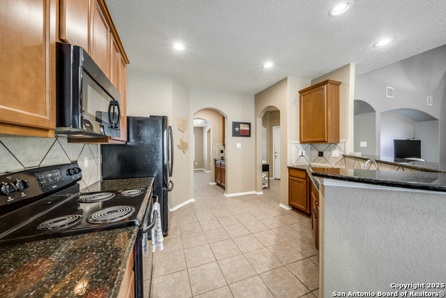 Image 9 of 25 For 5427 Friesenhahn