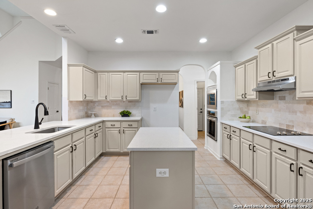 Image 13 of 50 For 1126 Belclaire