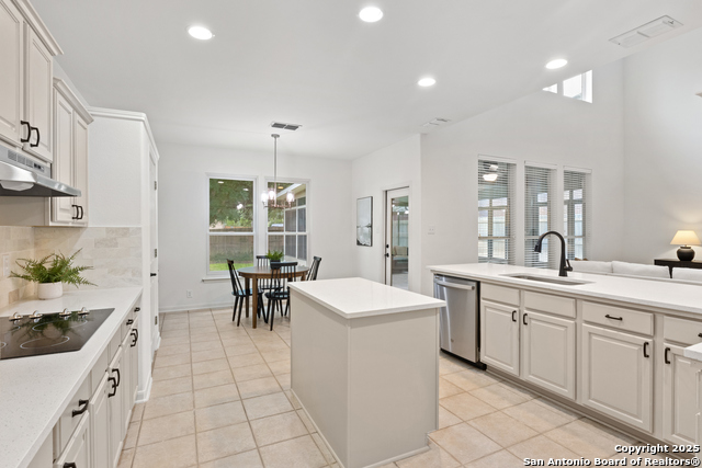 Image 15 of 50 For 1126 Belclaire