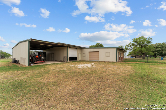 Listing photo id 32 for 4997 Pittman Rd.