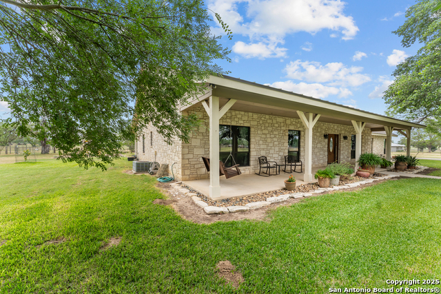 Listing photo id 3 for 4997 Pittman Rd.