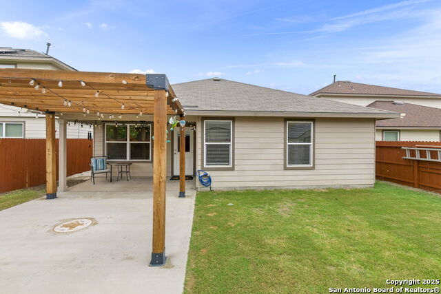 Listing photo id 15 for 2607 Indian Forest