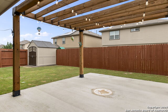 Listing photo id 17 for 2607 Indian Forest