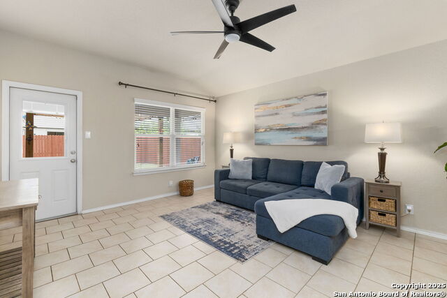 Listing photo id 23 for 2607 Indian Forest