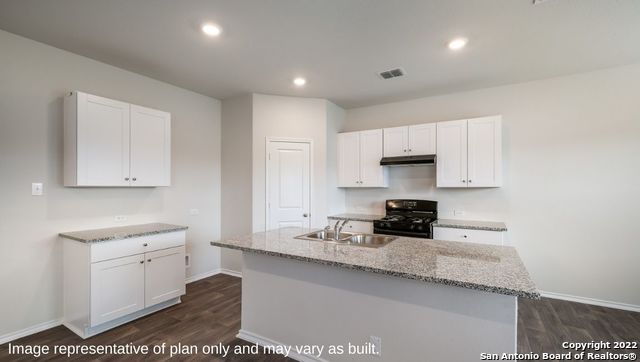 Image 6 of 28 For 9811 Beaumont Brk