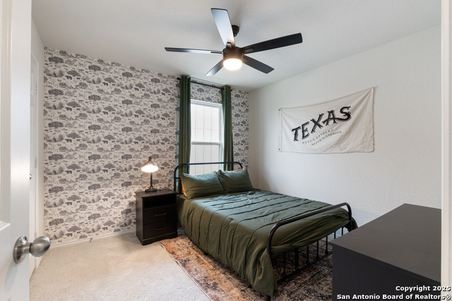 Listing photo id 28 for 809 Altapass Hills