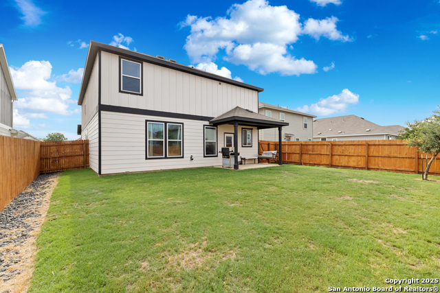 Listing photo id 36 for 809 Altapass Hills