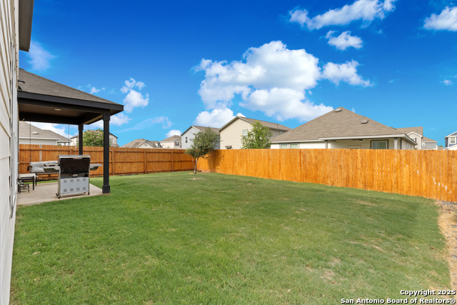 Listing photo id 37 for 809 Altapass Hills