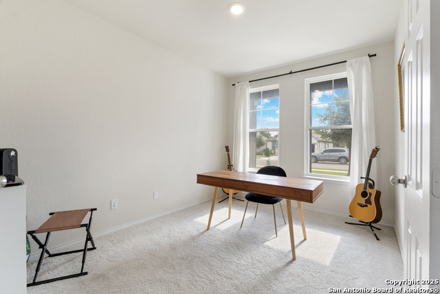 Listing photo id 6 for 809 Altapass Hills