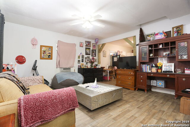 Listing photo id 8 for 311 Malone Ave W