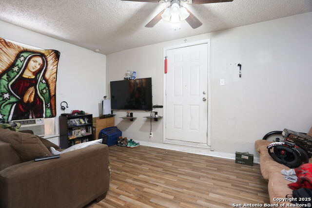 Listing photo id 1 for 311 Malone Ave W