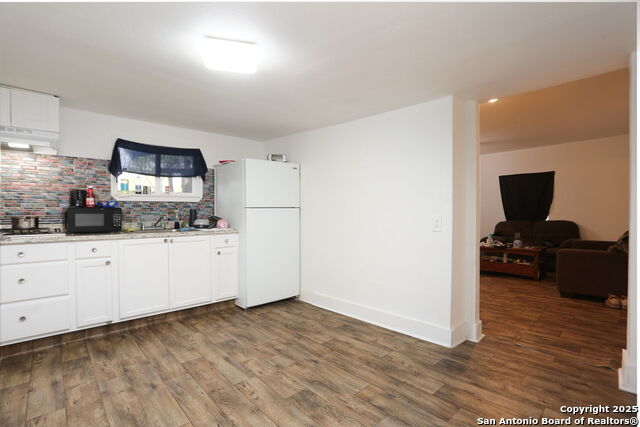Listing photo id 4 for 311 Malone Ave W