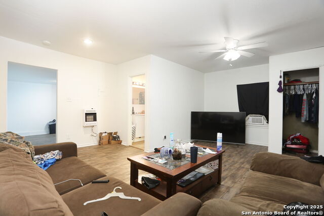 Listing photo id 5 for 311 Malone Ave W