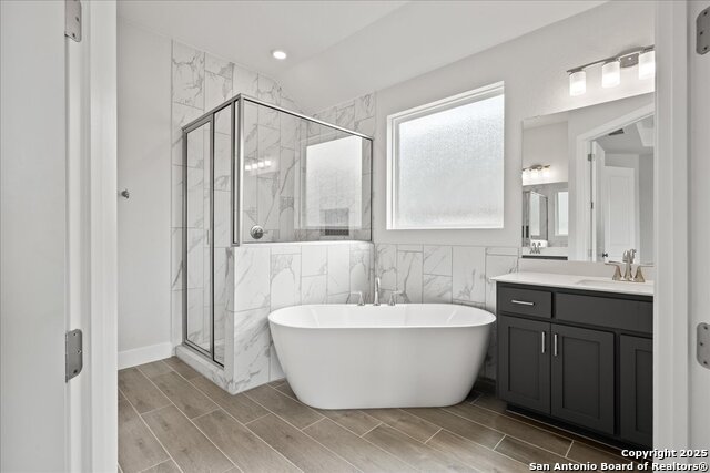 Image 11 of 24 For 1723 Heritage Maples Drive