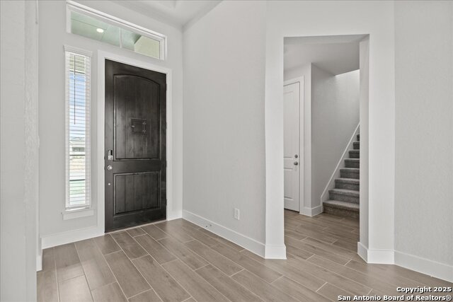 Image 3 of 24 For 1723 Heritage Maples Drive