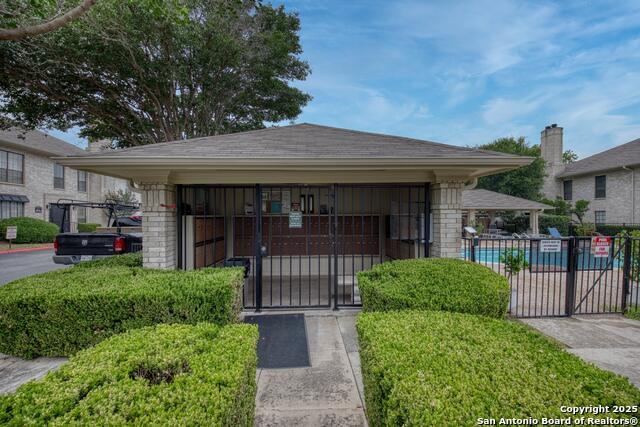 Image 21 of 21 For 2611 Eisenhauer  104a