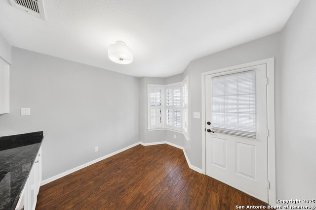 Image 3 of 21 For 2611 Eisenhauer  104a