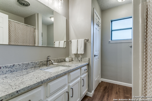 Image 13 of 21 For 15310 Artesian Oaks