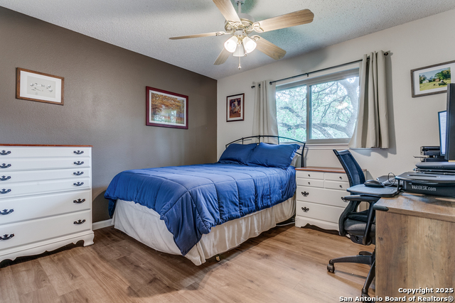 Image 14 of 21 For 15310 Artesian Oaks