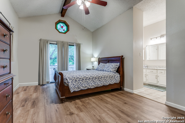 Image 16 of 21 For 15310 Artesian Oaks