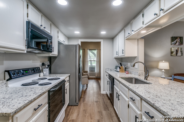 Image 6 of 21 For 15310 Artesian Oaks