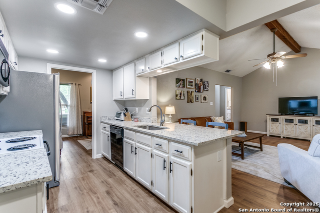 Image 7 of 21 For 15310 Artesian Oaks