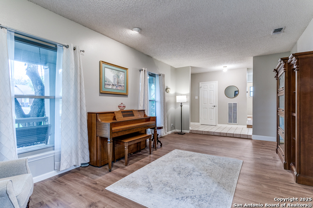 Image 9 of 21 For 15310 Artesian Oaks