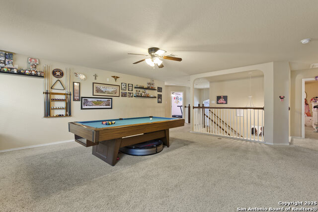 Listing photo id 17 for 738 Daisy Crossing