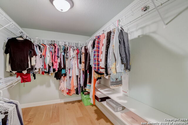 Listing photo id 23 for 154 Roseheart