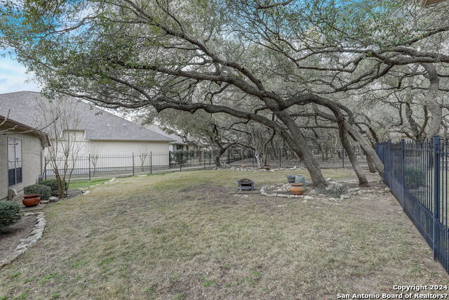 Listing photo id 28 for 154 Roseheart