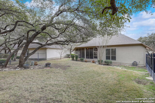 Listing photo id 29 for 154 Roseheart
