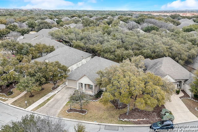 Listing photo id 31 for 154 Roseheart